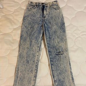 Women’s size 0 acid wash jeans